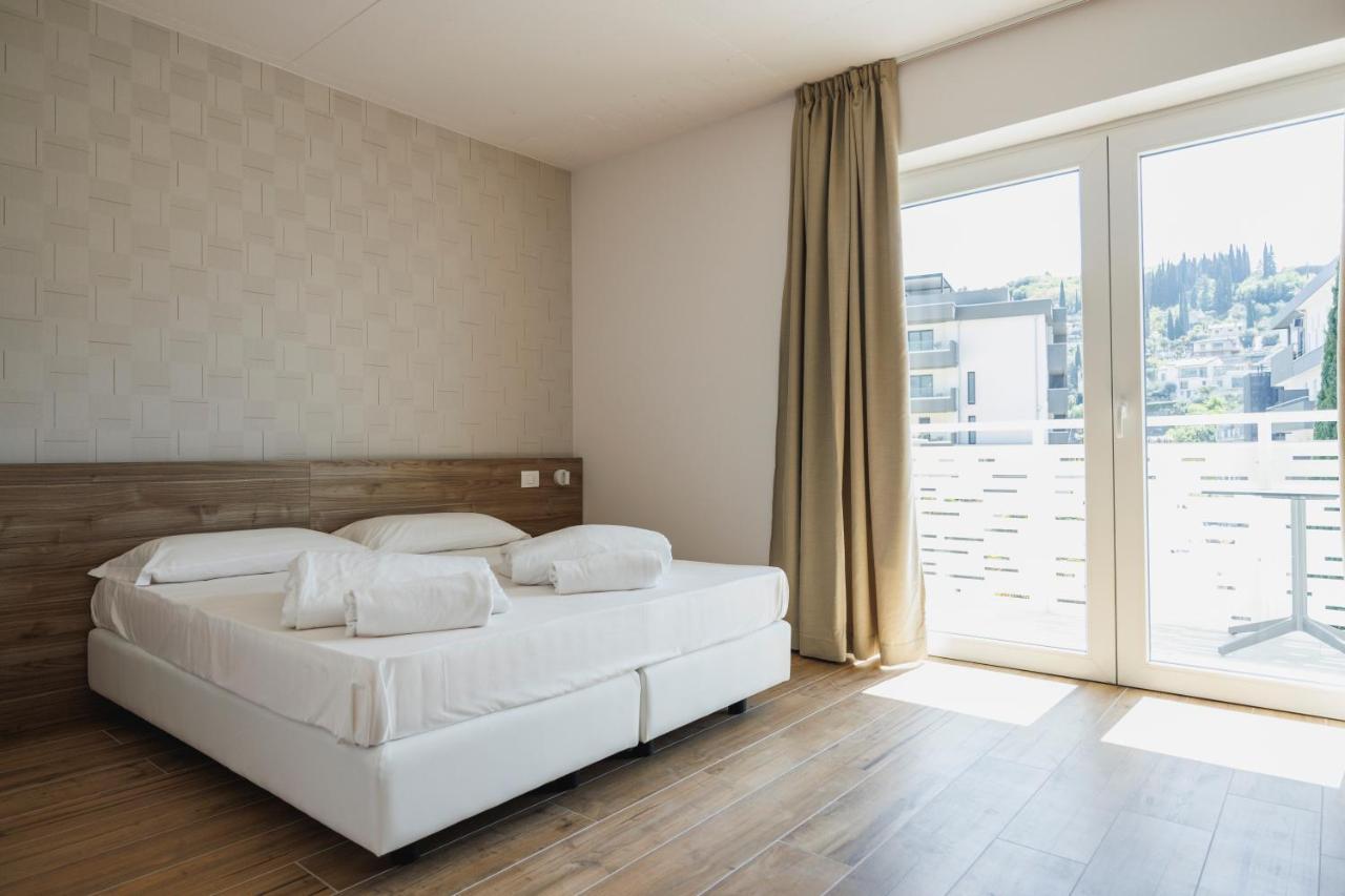 Lake Side Suites Riva del Garda Exterior foto